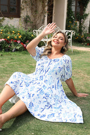 Sky Blue Floral Print Sweetheart Neck Plus Size Midi Dress
