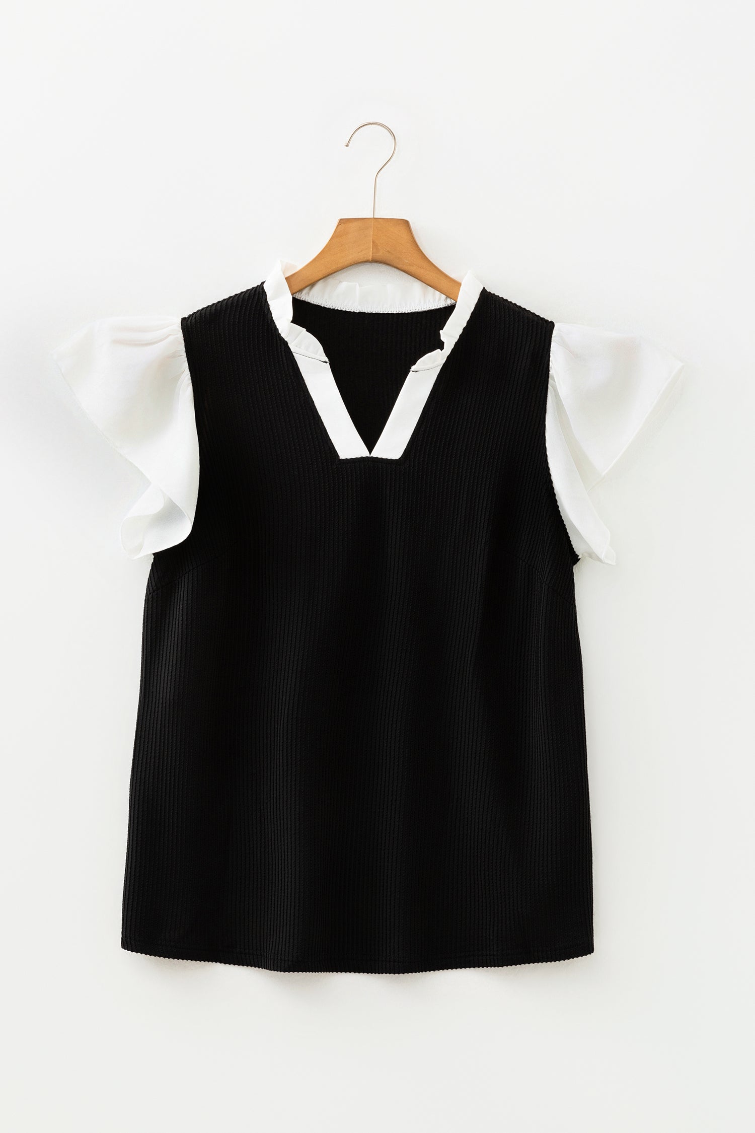 Vineyard Green Plus Size Contrast Frilled Neckline Ruffled Short Sleeve Ribbed Textured Blouse