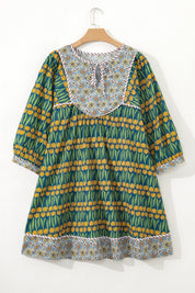 Green Plus Size Mixed Floral Print Striped Trim Loose Mini Dress