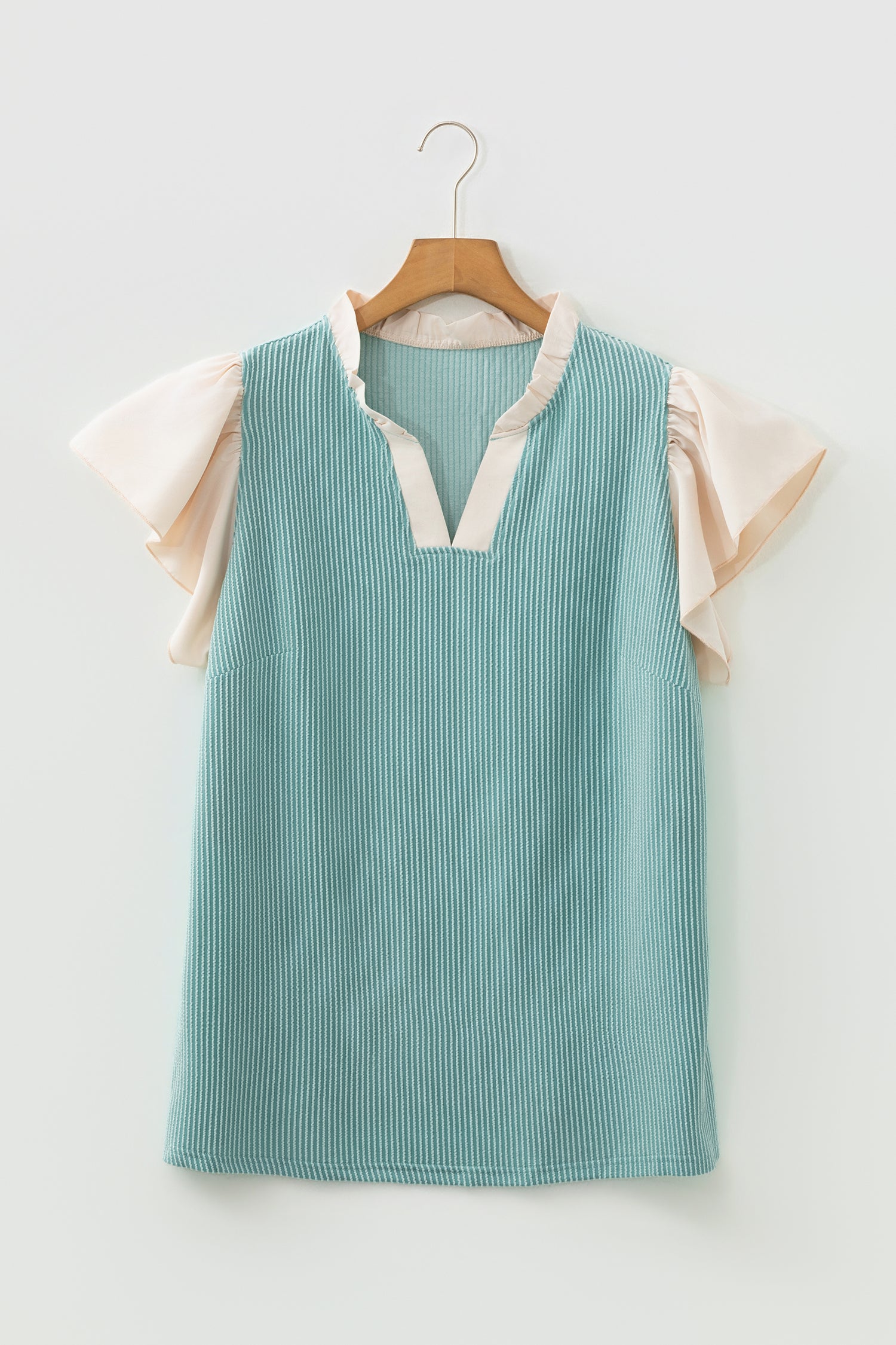 Vineyard Green Plus Size Contrast Frilled Neckline Ruffled Short Sleeve Ribbed Textured Blouse